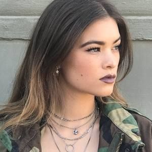 Meet your Posher, Demi